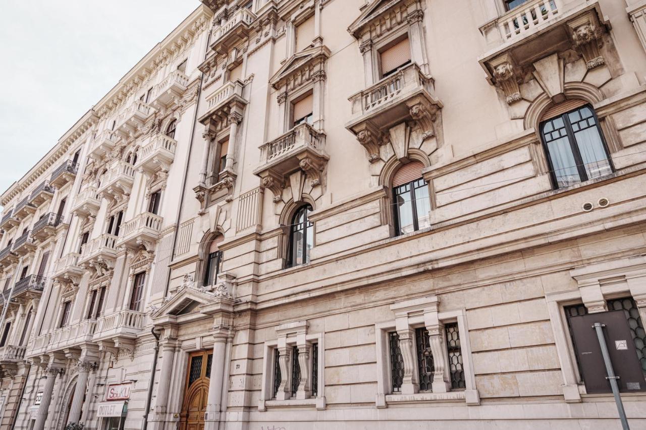 Art View Luxury Apartment Bari Eksteriør billede