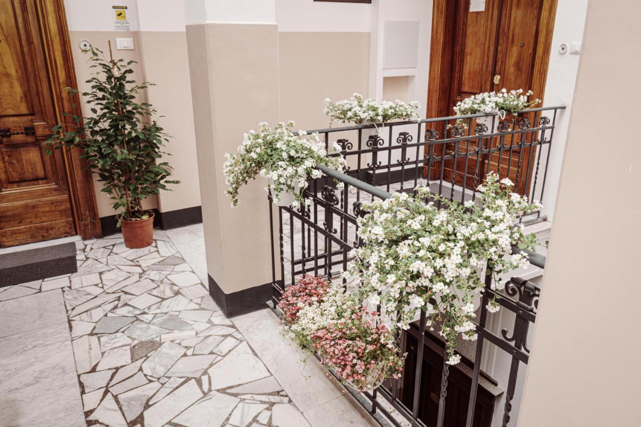 Art View Luxury Apartment Bari Eksteriør billede