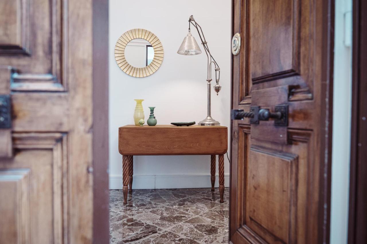 Art View Luxury Apartment Bari Eksteriør billede