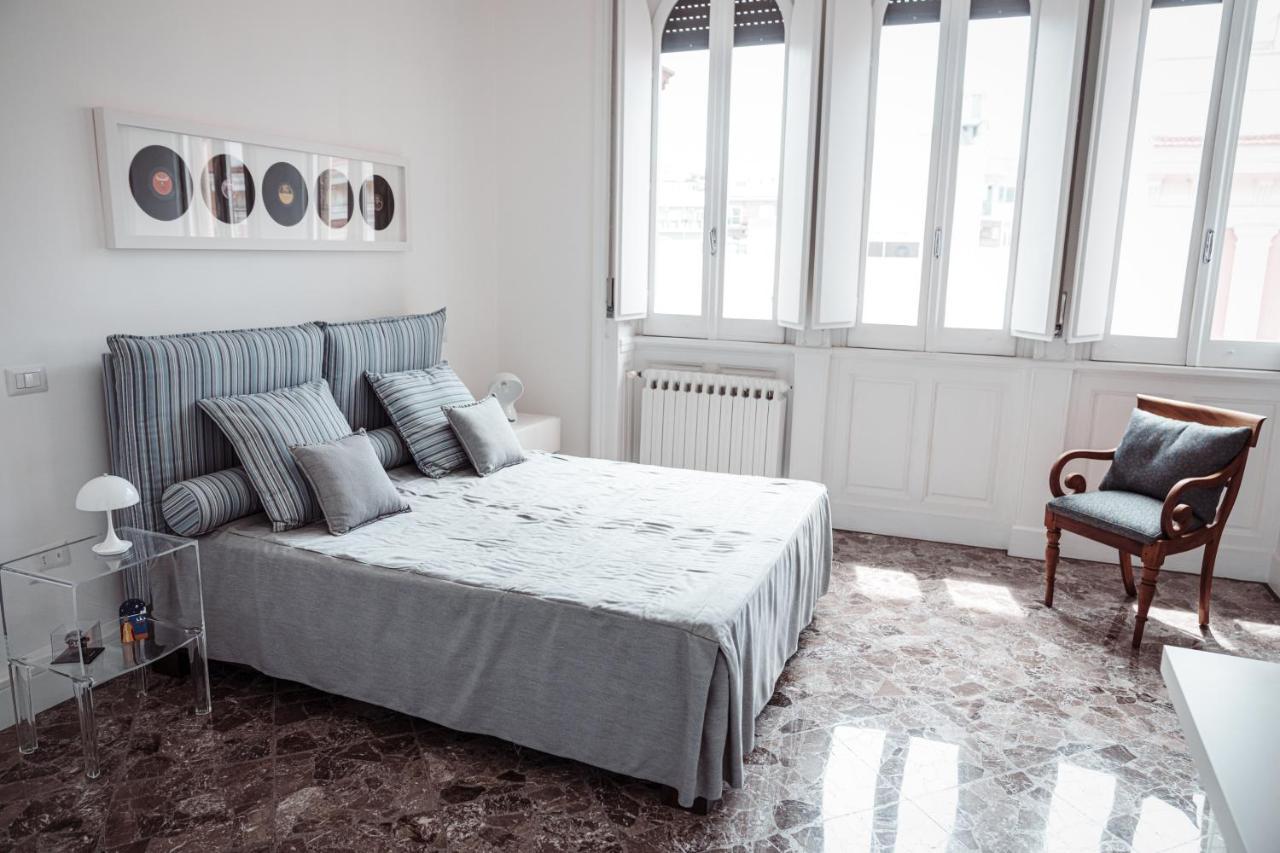 Art View Luxury Apartment Bari Eksteriør billede